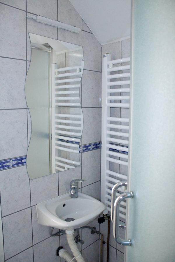 Hostel Nomad Novi Sad Esterno foto