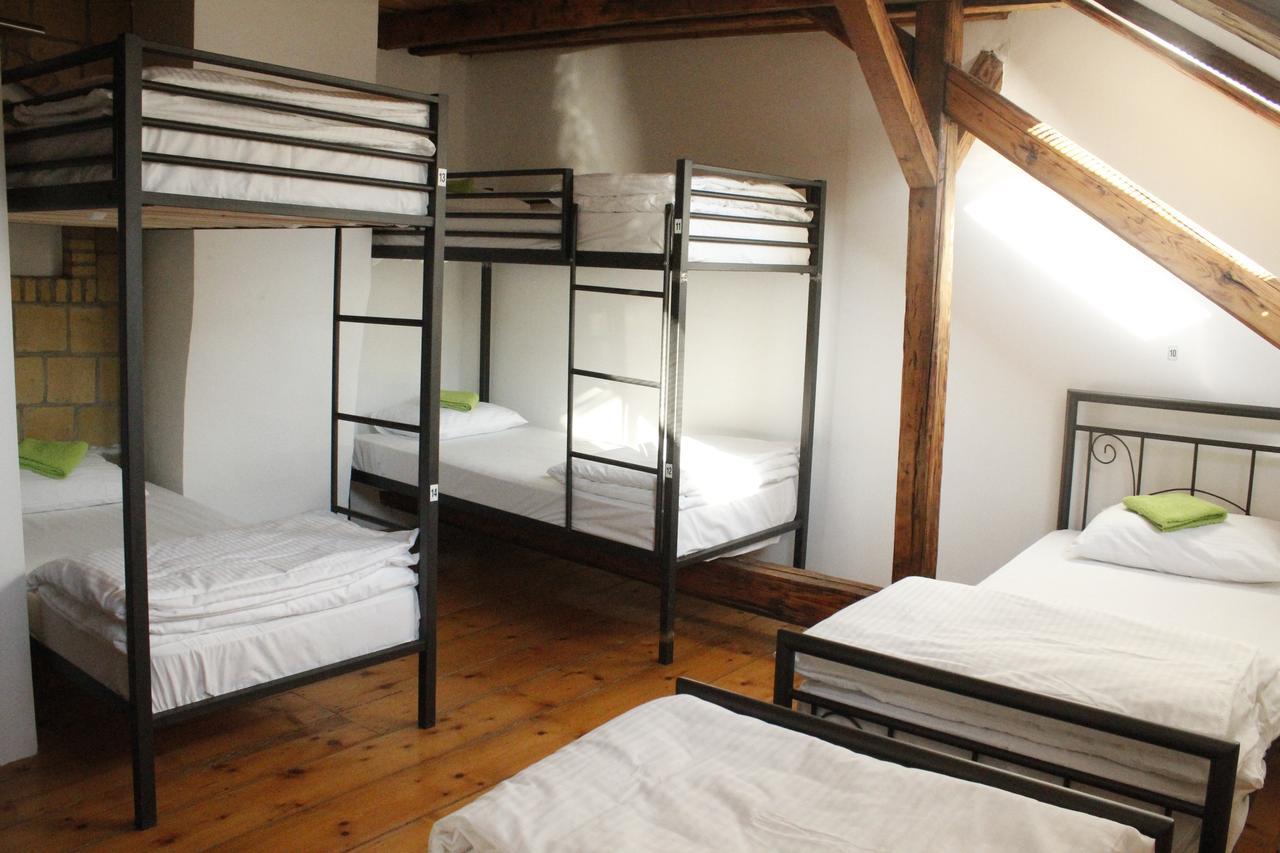 Hostel Nomad Novi Sad Esterno foto