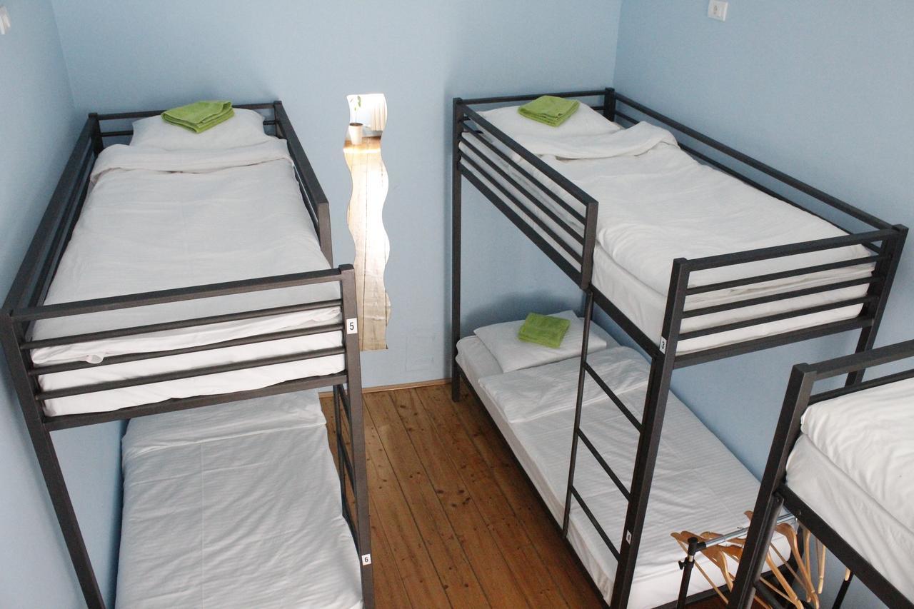Hostel Nomad Novi Sad Esterno foto