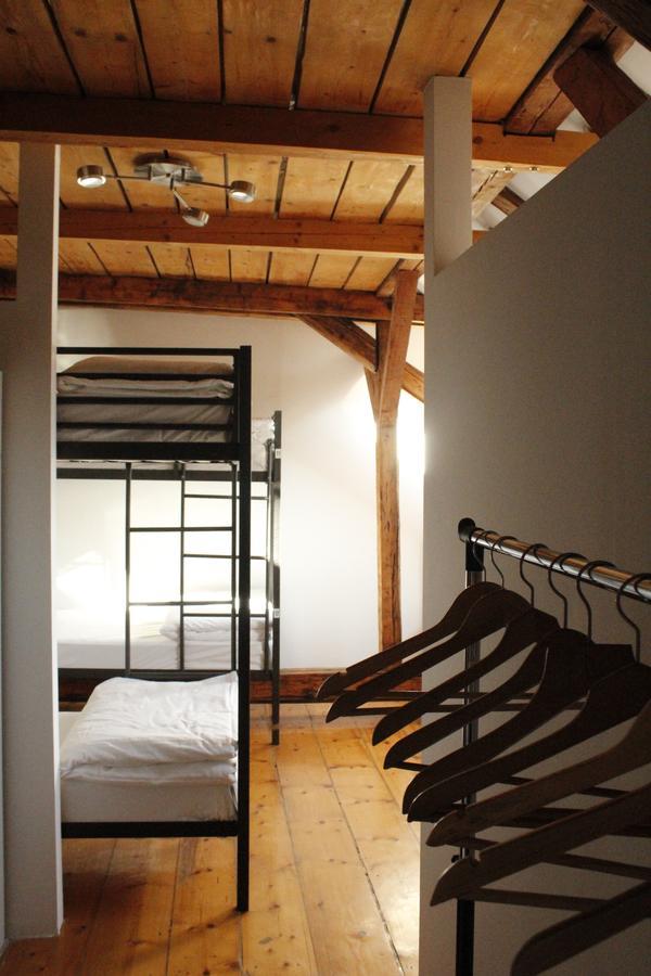 Hostel Nomad Novi Sad Esterno foto