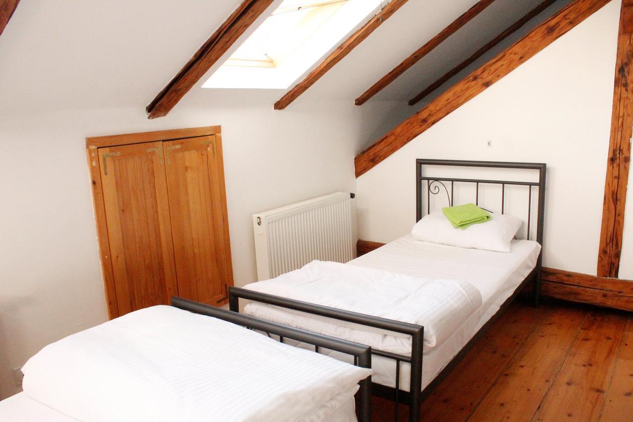 Hostel Nomad Novi Sad Esterno foto