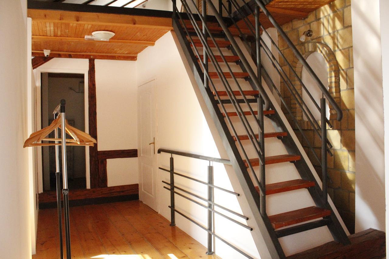 Hostel Nomad Novi Sad Esterno foto