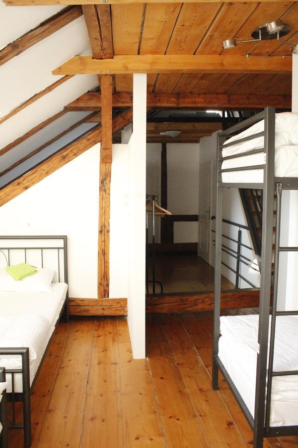 Hostel Nomad Novi Sad Esterno foto