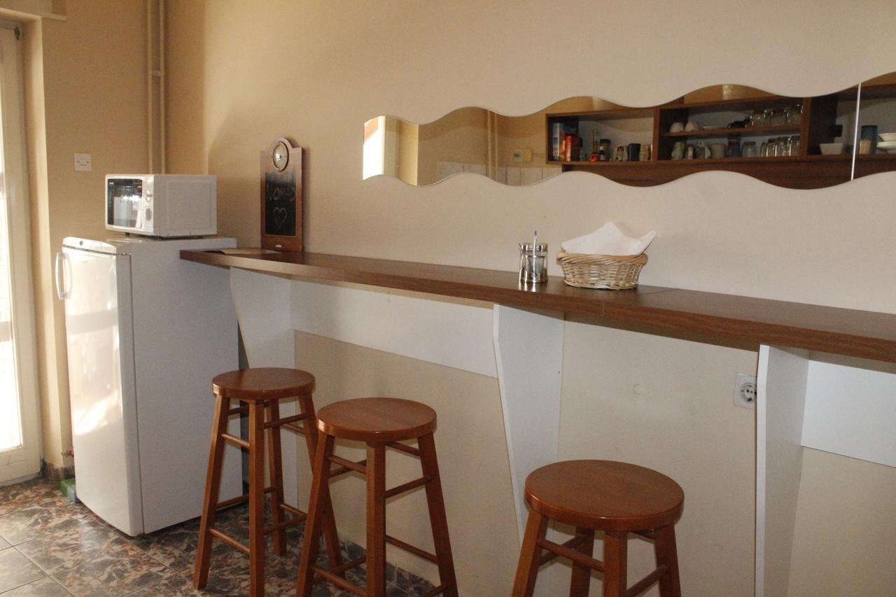 Hostel Nomad Novi Sad Esterno foto