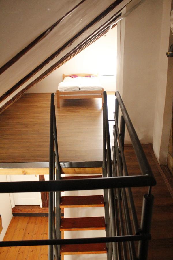 Hostel Nomad Novi Sad Esterno foto
